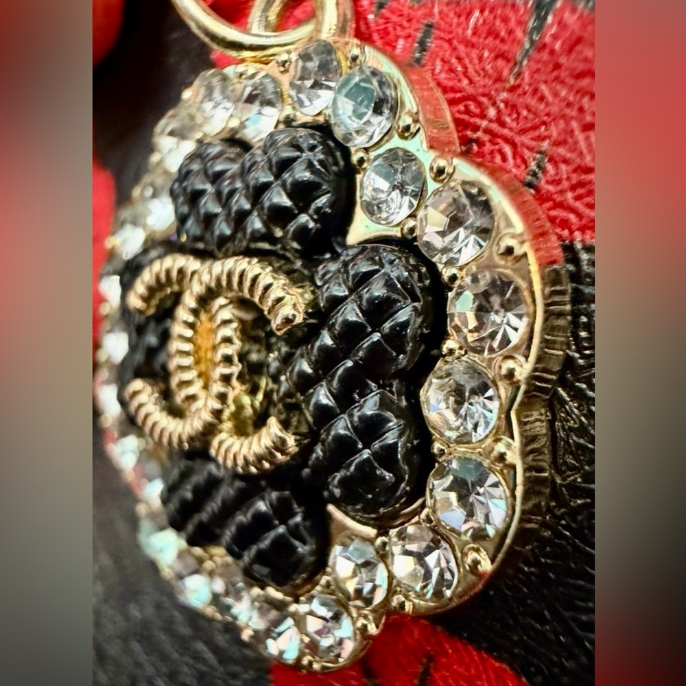 👑✅PRICE FIRM✅ Bejeweled Key Chain or Purse Charm. NWOT - Picture 6 of 16